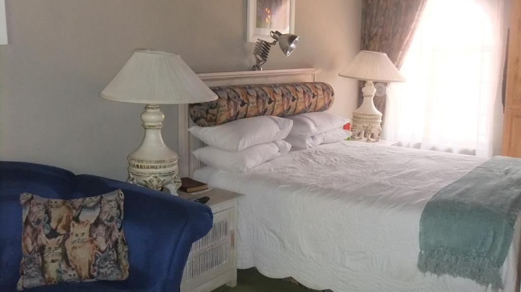 Treetops & Treats Guest House Претория Номер фото